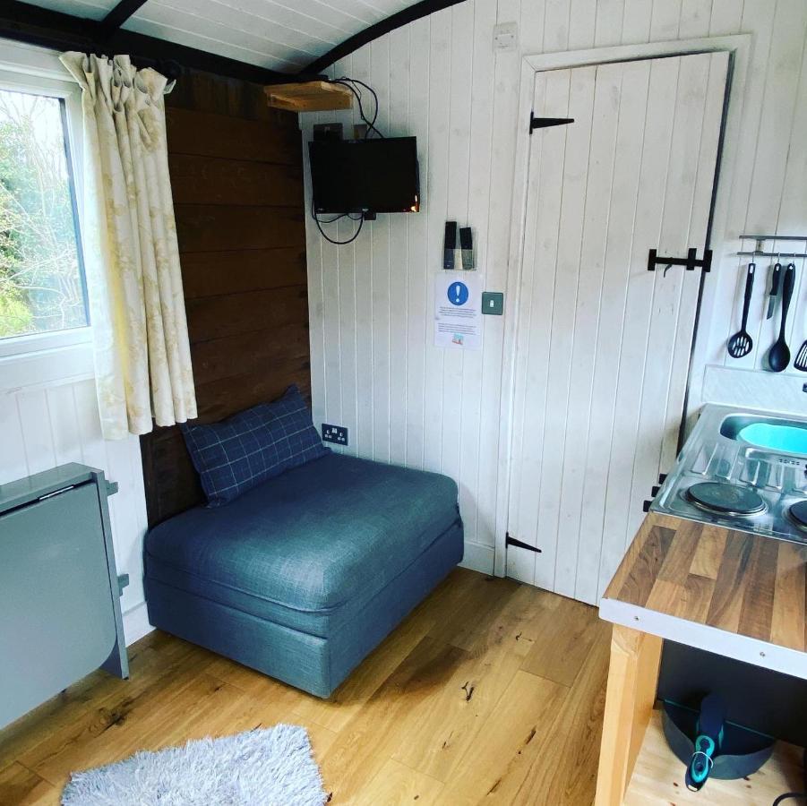 ヘレフォードLuxury Cosy Carriage With Electric Private Hot Tubアパートメント エクステリア 写真